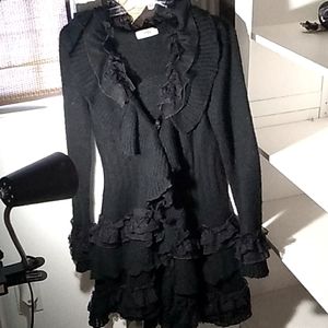 Hendi ruffle sweater